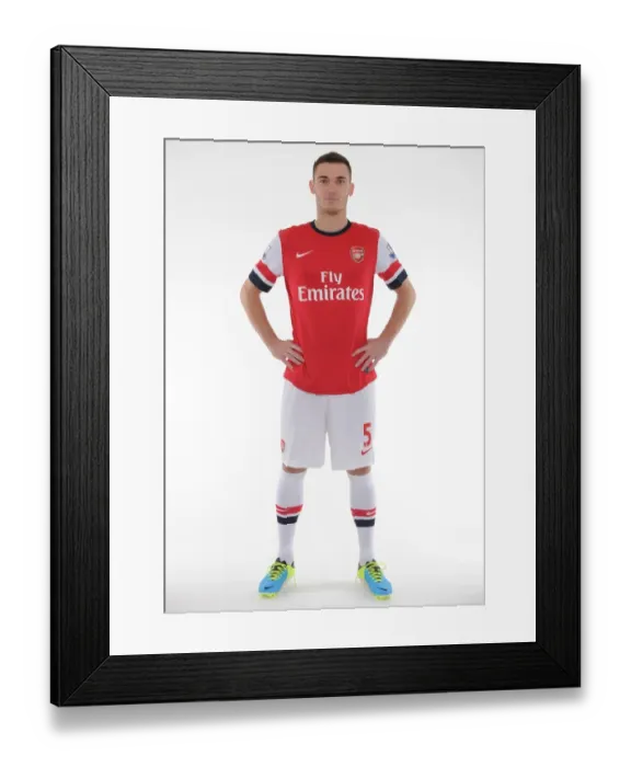 Framed Print : Thomas Vermaelen at Arsenal 2013-14 Squad Photocall Framed Print : Thomas Vermaelen at Arsenal 2013-14 Squad Photocall
