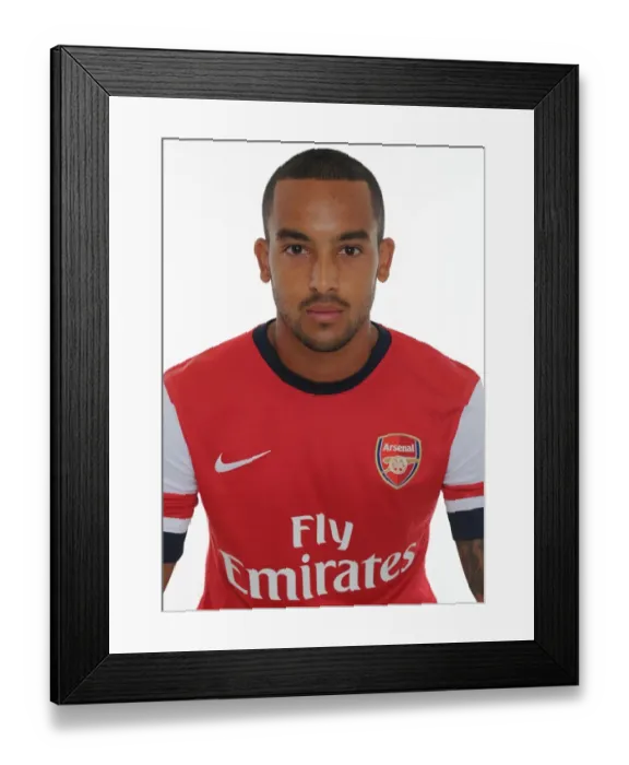 Framed Print : Theo Walcott at Arsenal FC 2013-14 Squad Photocall