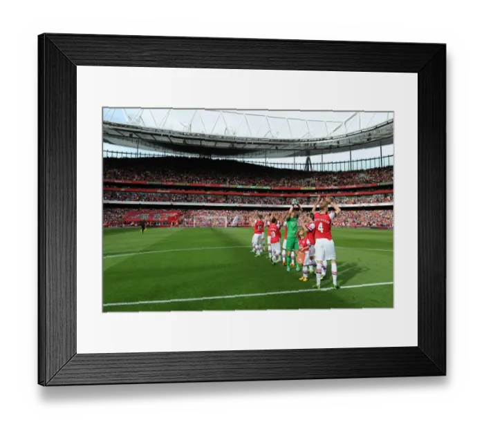 Framed Print : Arsenal vs. Tottenham: 2013-14 Premier League Showdown at Emirates Stadium