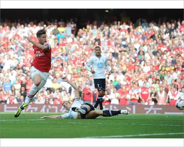 Olivier Giroud Scores the Winner: Arsenal vs. Tottenham, Premier League 2013-14