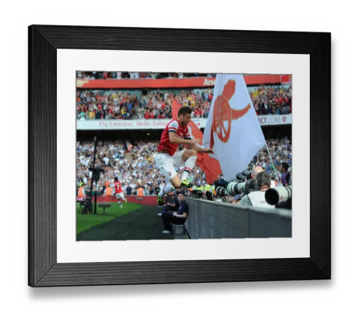Framed Print : Olivier Giroud's Goal: Arsenal vs. Tottenham Hotspur, Premier League 2013-14 Framed Print : Olivier Giroud's Goal: Arsenal vs. Tottenham Hotspur, Premier League 2013-14