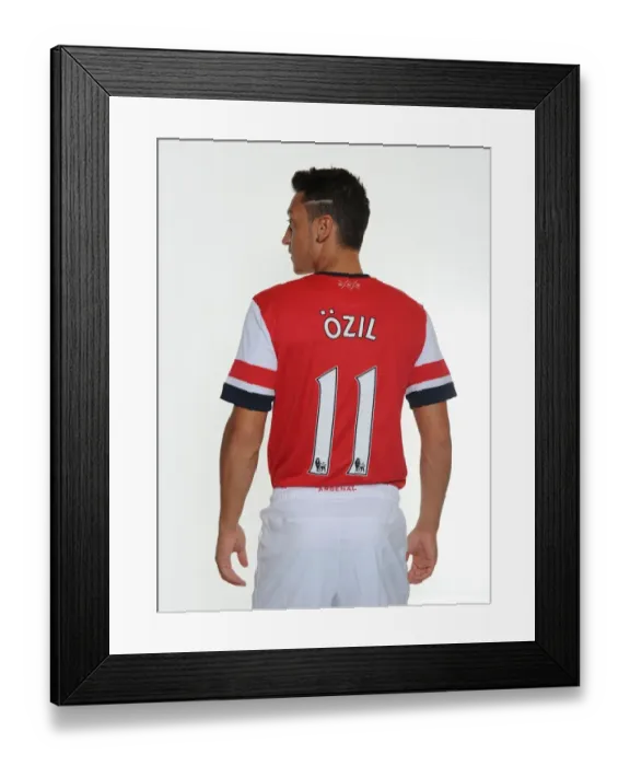 Framed Print : New Signing Mesut Ozil at Arsenal's Munich Photo Shoot Framed Print : New Signing Mesut Ozil at Arsenal's Munich Photo Shoot