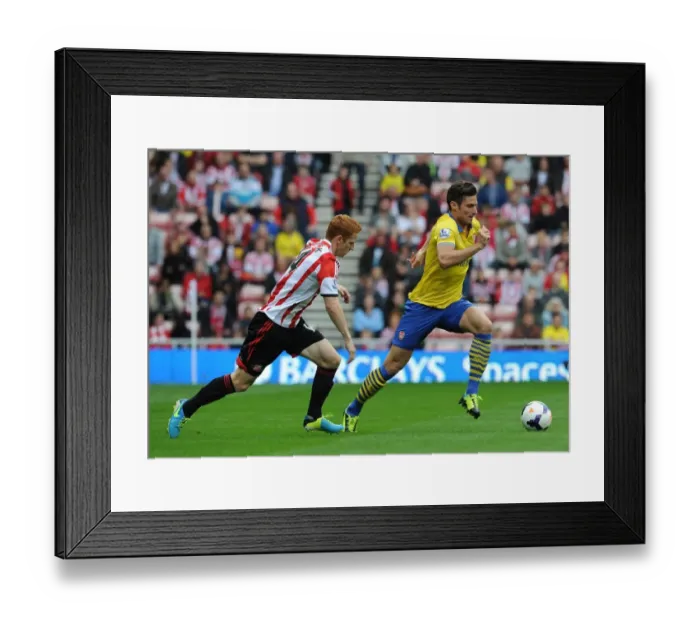 Framed Print : Olivier Giroud (Arsenal) Jack Colback (Sunderland). Sunderland 1: 3 Arsenal. Barclays Premier League