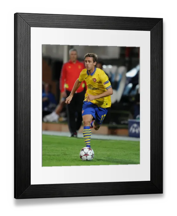 Framed Print : Nacho Monreal (Arsenal). Olympic Marseille 1: 2 Arsenal. UEFA Champions League. Group F