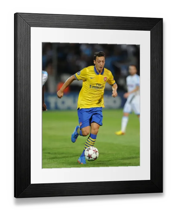 Framed Print : Mesut Ozil in Action: Arsenal vs. Olympique de Marseille, UEFA Champions League (2013-14) Framed Print : Mesut Ozil in Action: Arsenal vs. Olympique de Marseille, UEFA Champions League (2013-14)