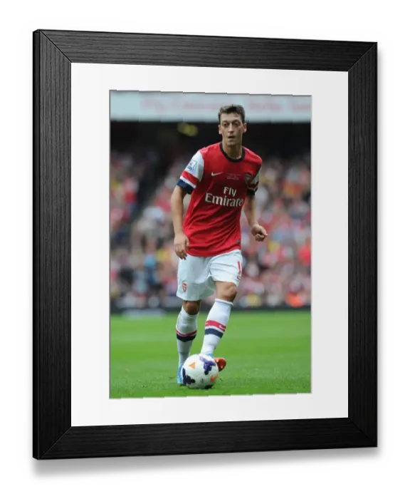 Framed Print : Mesut Ozil in Action: Arsenal vs Stoke City, Premier League 2013-14 Framed Print : Mesut Ozil in Action: Arsenal vs Stoke City, Premier League 2013-14