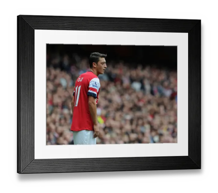 Framed Print : Mesut Ozil in Action: Arsenal vs Stoke City, Premier League 2013-14 Framed Print : Mesut Ozil in Action: Arsenal vs Stoke City, Premier League 2013-14
