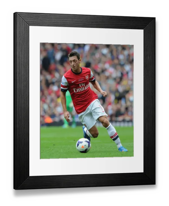 Framed Print : Mesut Ozil in Action: Arsenal vs Stoke City, Premier League 2013-14
