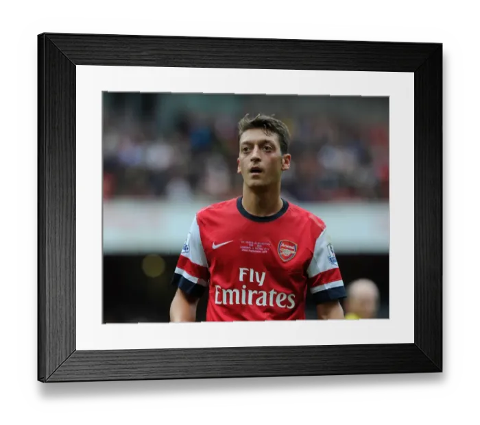 Framed Print : Mesut Ozil in Action: Arsenal vs Stoke City, Premier League 2013-14 Framed Print : Mesut Ozil in Action: Arsenal vs Stoke City, Premier League 2013-14