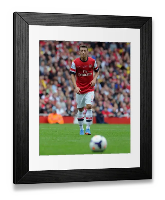 Framed Print : Mesut Ozil in Action: Arsenal vs Stoke City, Premier League 2013-14