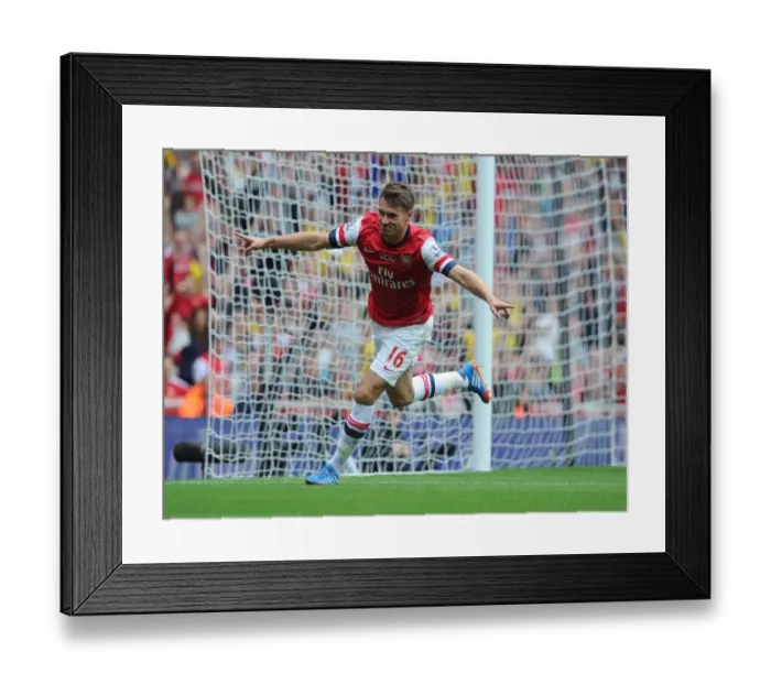 Framed Print : Aaron Ramsey's Stunner: Arsenal vs Stoke City, Premier League 2013-14