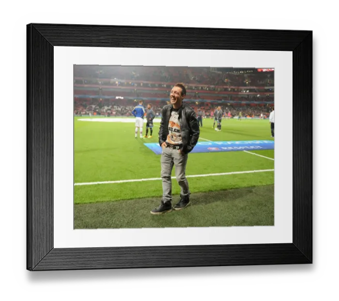 Framed Print : Santi Cazorla: Arsenal's Midfield Maestro Shines Against SSC Napoli (2013-14 UEFA Champions League) Framed Print : Santi Cazorla: Arsenal's Midfield Maestro Shines Against SSC Napoli (2013-14 UEFA Champions League)