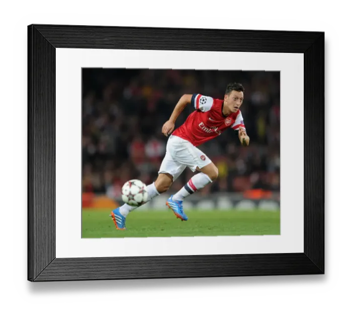 Framed Print : Mesut Ozil in Action: Arsenal vs SSC Napoli, UEFA Champions League, 2013 Framed Print : Mesut Ozil in Action: Arsenal vs SSC Napoli, UEFA Champions League, 2013