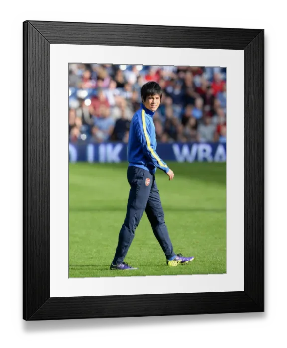 Framed Print : Ryo Miyaichi Gears Up: West Bromwich Albion vs Arsenal, Premier League 2013-14