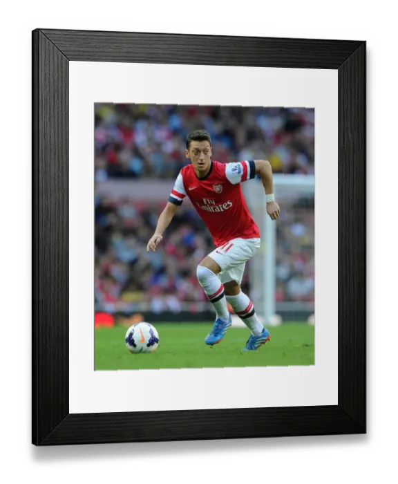 Framed Print : Mesut Ozil in Action: Arsenal vs Norwich City, Premier League 2013-14 Framed Print : Mesut Ozil in Action: Arsenal vs Norwich City, Premier League 2013-14