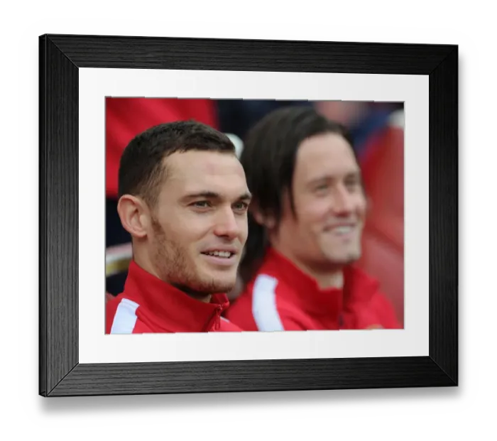 Framed Print : Thomas Vermaelen: Arsenal's Focus Before Arsenal v Norwich City (2013-14)