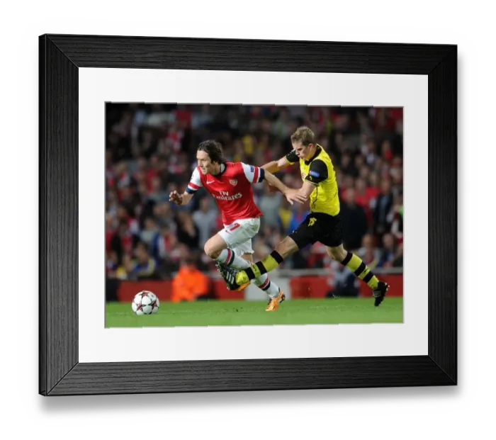 Framed Print : Arsenal vs. Borussia Dortmund: Rosicky vs. Bender Clash in the Champions League