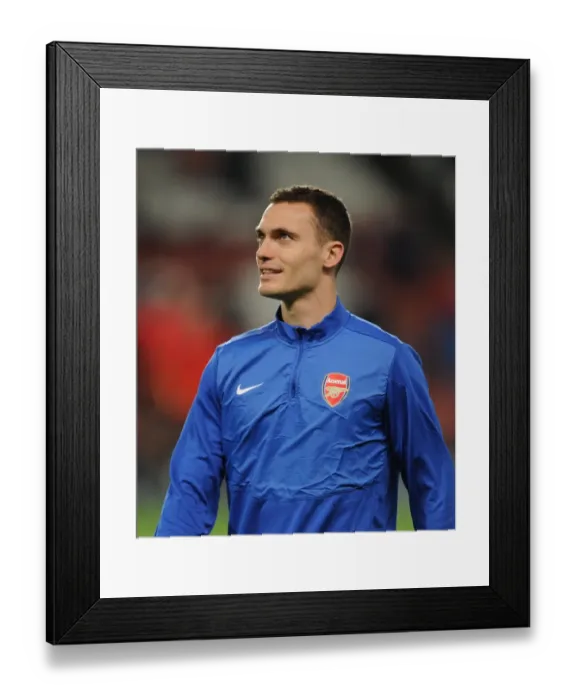 Framed Print : Thomas Vermaelen (Arsenal). Arsenal 1: 2 Borussia Dortmund. UEFA Champions League