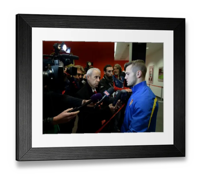 Framed Print : Jack Wilshere - Arsenal vs Borussia Dortmund, UEFA Champions League, 2013 Framed Print : Jack Wilshere - Arsenal vs Borussia Dortmund, UEFA Champions League, 2013
