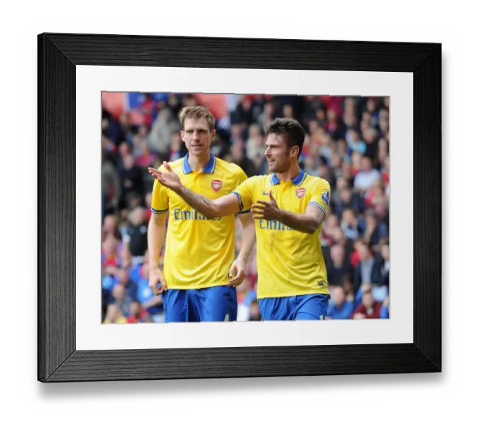 Framed Print : Giroud and Mertesacker Celebrate Arsenal's Victory: Crystal Palace vs Arsenal, Premier League 2013-14