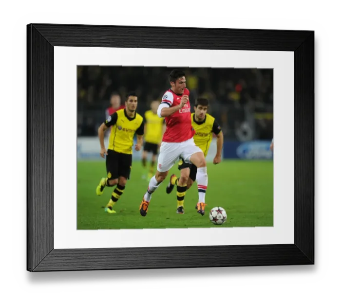 Framed Print : Olivier Giroud Faces Borussia Dortmund in the UEFA Champions League