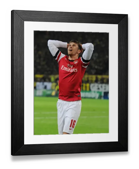 Framed Print : Aaron Ramsey in Action: Borussia Dortmund vs. Arsenal, UEFA Champions League (2013-14)
