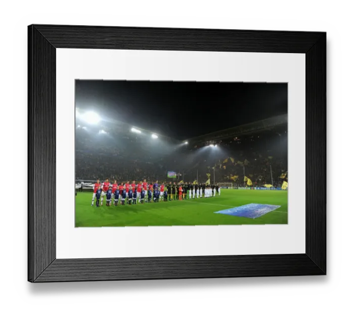 Framed Print : Arsenal vs. Borussia Dortmund: UEFA Champions League Clash at Signal Iduna Park (2013-14) Framed Print : Arsenal vs. Borussia Dortmund: UEFA Champions League Clash at Signal Iduna Park (2013-14)