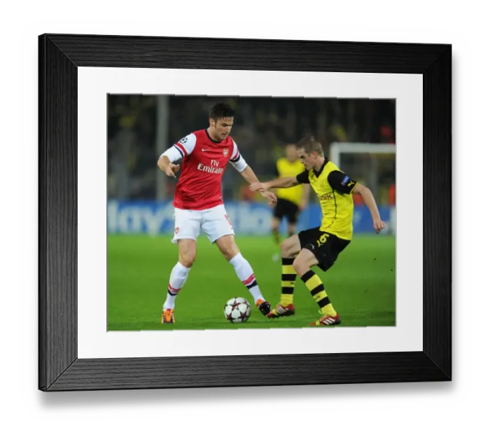 Framed Print : Clash of Titans: Olivier Giroud vs. Sven Bender - Borussia Dortmund vs. Arsenal, UEFA Champions League (2013) Framed Print : Clash of Titans: Olivier Giroud vs. Sven Bender - Borussia Dortmund vs. Arsenal, UEFA Champions League (2013)