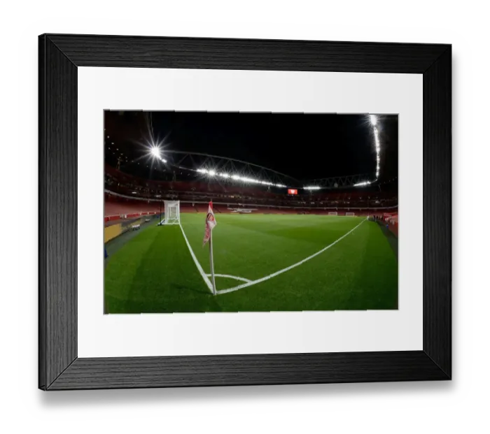 Framed Print : Arsenal vs Chelsea Showdown: Capital One Cup Clash at Emirates Stadium