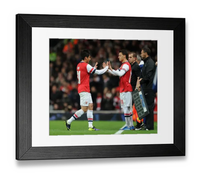 Framed Print : Arsenal vs Chelsea: Ozil Replaces Miyaichi in Capital One Cup Framed Print : Arsenal vs Chelsea: Ozil Replaces Miyaichi in Capital One Cup