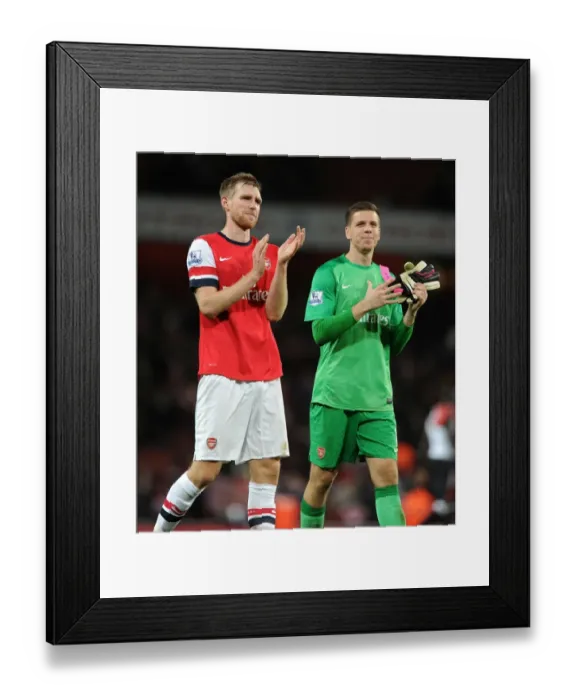 Framed Print : Celebrating Victory: Per Mertesacker and Wojciech Szczesny of Arsenal Framed Print : Celebrating Victory: Per Mertesacker and Wojciech Szczesny of Arsenal