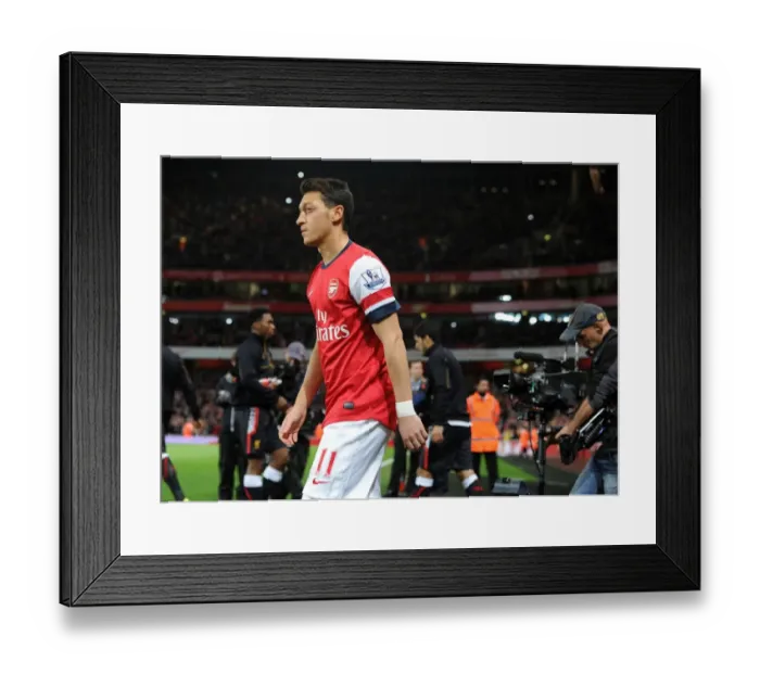 Framed Print : Mesut Ozil: Arsenal's Star Player Ahead of Arsenal vs. Liverpool (2013-14)