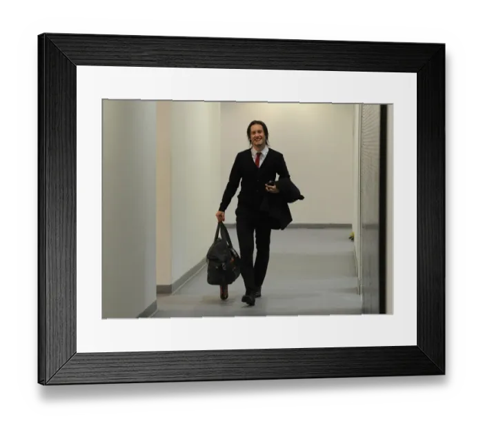 Framed Print : Arsenal's Rosicky Gears Up for Arsenal v Liverpool Clash (2013-14) Framed Print : Arsenal's Rosicky Gears Up for Arsenal v Liverpool Clash (2013-14)