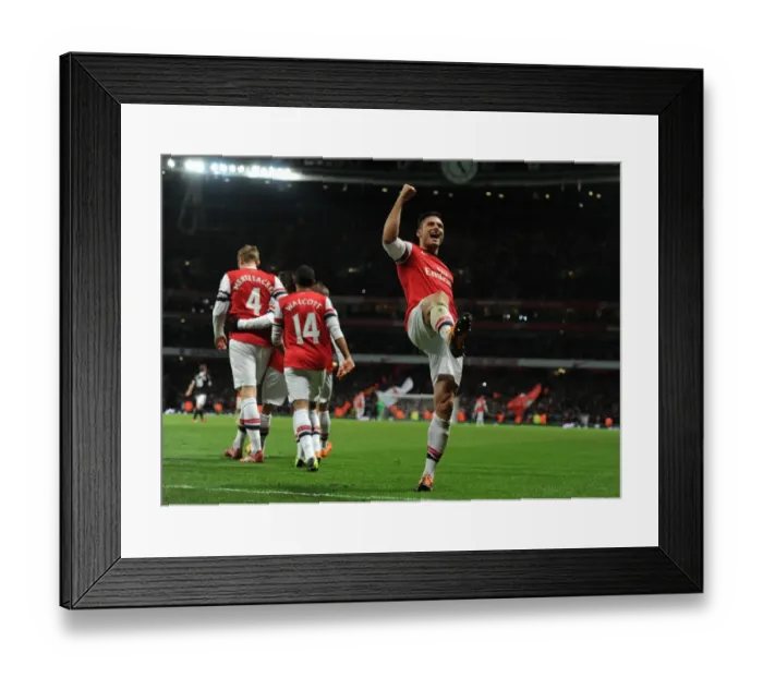 Framed Print : Giroud's Brace: Arsenal's Victory Over Southampton in the 2013-14 Premier League