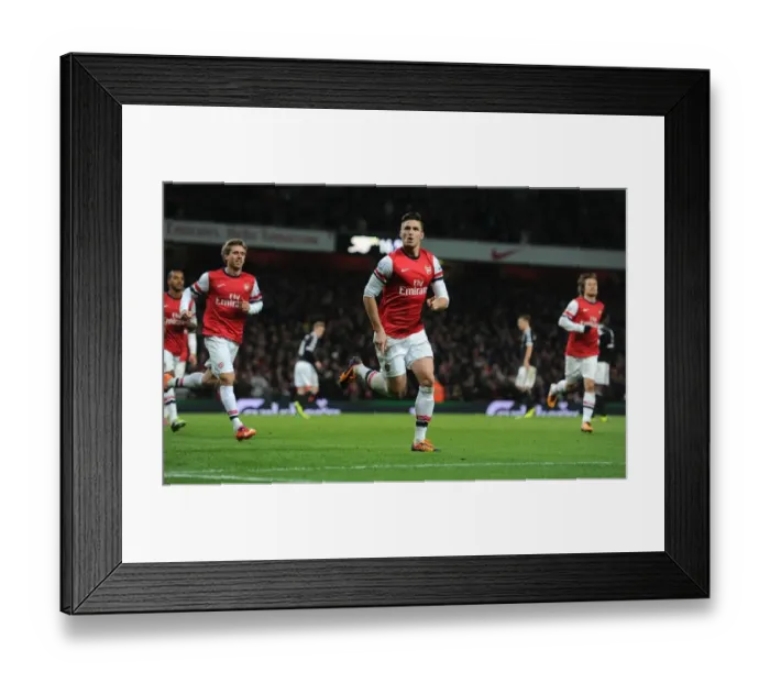 Framed Print : Giroud's Double: Arsenal's Victory Against Southampton (2013-14) Framed Print : Giroud's Double: Arsenal's Victory Against Southampton (2013-14)