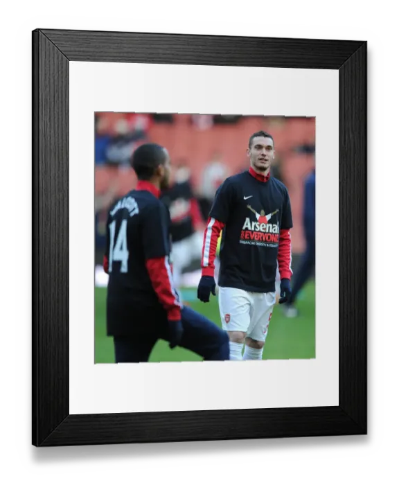 Framed Print : Thomas Vermaelen (Arsenal) in his Arsenal for Everyone t shirt. Arsenal 2: 0 Southampton