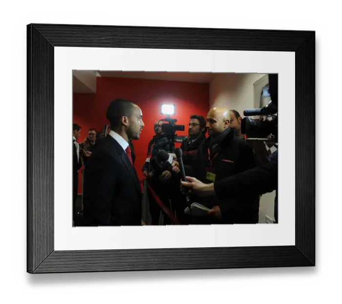 Framed Print : Theo Walcott's Post-Match Interview: Arsenal vs. Southampton (2013-14) Framed Print : Theo Walcott's Post-Match Interview: Arsenal vs. Southampton (2013-14)