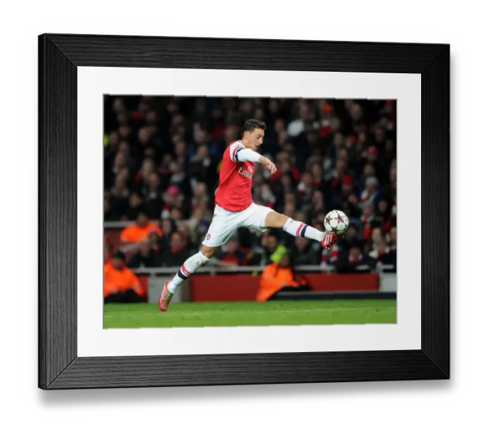 Framed Print : Mesut Ozil in Action: Arsenal vs. Marseille, UEFA Champions League (2013-14) Framed Print : Mesut Ozil in Action: Arsenal vs. Marseille, UEFA Champions League (2013-14)