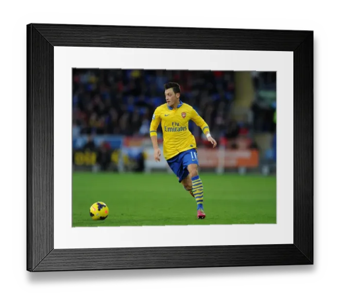 Framed Print : Mesut Ozil in Action: Cardiff City vs Arsenal, Premier League 2013-14
