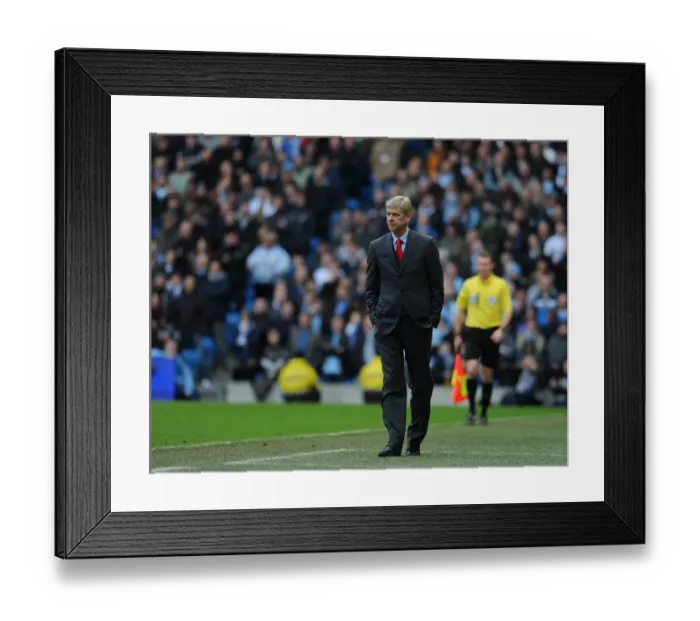 Framed Print : Arsene Wenger at Manchester City vs Arsenal (2013-14) Framed Print : Arsene Wenger at Manchester City vs Arsenal (2013-14)
