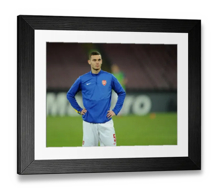 Framed Print : Thomas Vermaelen: Arsenal's Defender at Napoli's Stadio San Paolo (UEFA Champions League, 2013)