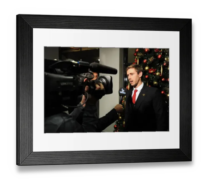 Framed Print : Nacho Monreal - Arsenal's Focus Ahead of Arsenal v Hull City (December 2013)