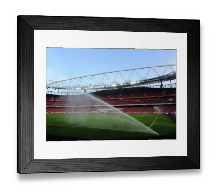 Framed Print : Arsenal vs Hull City: Emirates Stadium Pre-Match Preparations (2013-14) Framed Print : Arsenal vs Hull City: Emirates Stadium Pre-Match Preparations (2013-14)