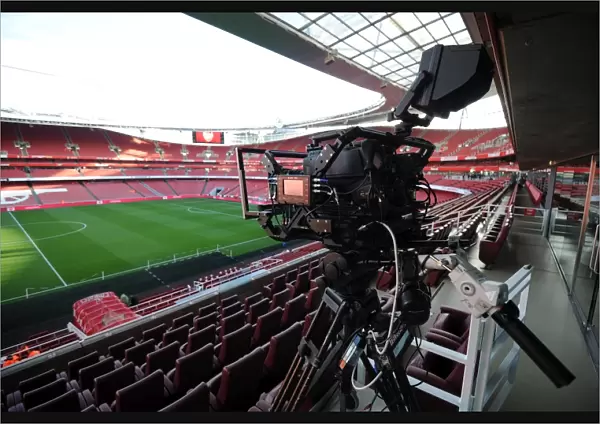 Sky 3D Camera in the Directors Box. Arsenal 1: 1 Everton. Barclays Premier League