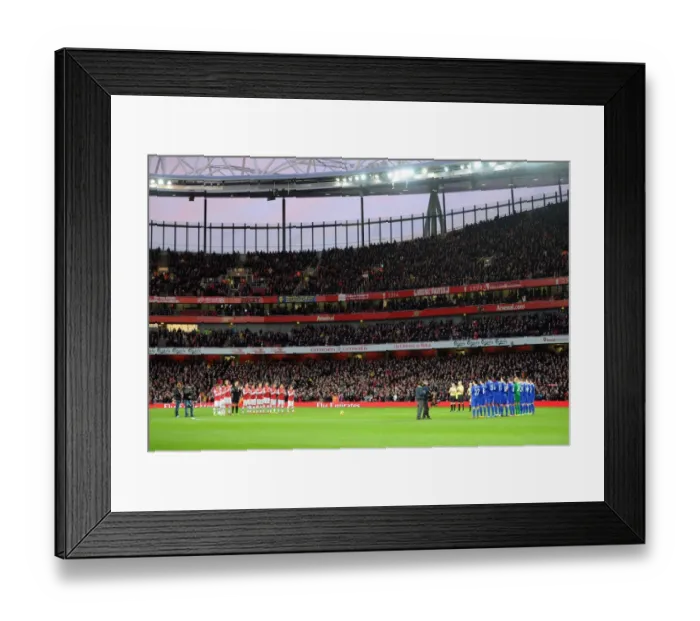 Framed Print : Arsenal and Everton teams minute applause for Nelson Mandela. Arsenal 1: 1 Everton Framed Print : Arsenal and Everton teams minute applause for Nelson Mandela. Arsenal 1: 1 Everton
