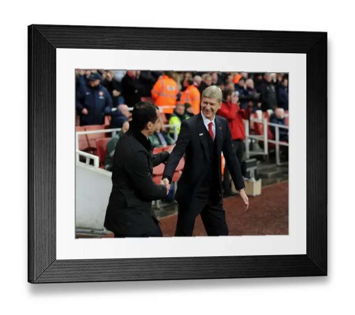 Framed Print : Arsene Wenger and Roberto Martinez: Pre-Match Handshake at Arsenal vs Everton, Premier League 2013-14 Framed Print : Arsene Wenger and Roberto Martinez: Pre-Match Handshake at Arsenal vs Everton, Premier League 2013-14