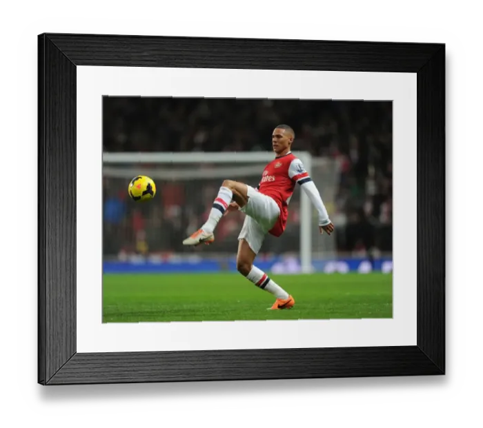Framed Print : Arsenal vs Chelsea: Kieran Gibbs in Action (2013-14)