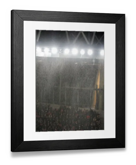 Framed Print : Arsenal vs. Chelsea: Battle in the Rain - Premier League 2013-14 Framed Print : Arsenal vs. Chelsea: Battle in the Rain - Premier League 2013-14