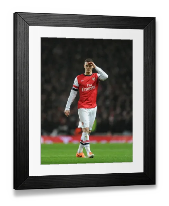 Framed Print : Thomas Vermaelen in Action: Arsenal vs Chelsea, Premier League 2013-14 Framed Print : Thomas Vermaelen in Action: Arsenal vs Chelsea, Premier League 2013-14