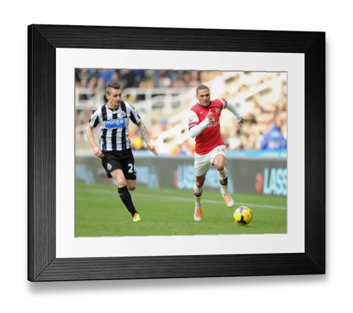 Framed Print : Clash of Wings: Gibbs vs Debuchy - Newcastle United vs Arsenal, 2013-14 Premier League Framed Print : Clash of Wings: Gibbs vs Debuchy - Newcastle United vs Arsenal, 2013-14 Premier League
